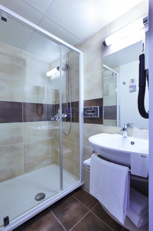 Imagen de la habitación del Hotel B&B Paris Nord Gonesse Parc des Expos 3 étoiles. Foto 12