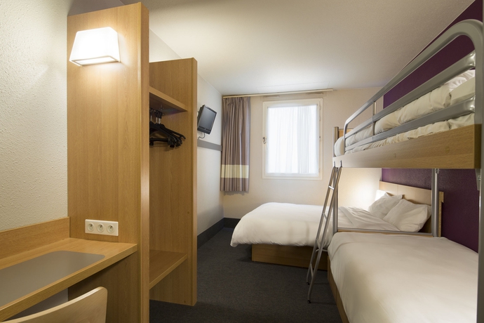 Imagen de la habitación del Hotel B&B Paris Porte de la Villette. Foto 15