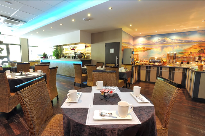 Imagen del bar/restaurante del Hotel B&B Perpignan Centre. Foto 2