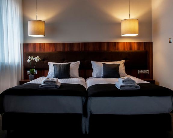 Imagen de la habitación del Hotel B&B Piotrk&oacute;w Trybunalski. Foto 7