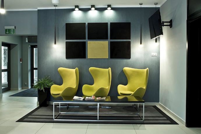 Imagen de los interiores del Hotel B&B Piotrk&oacute;w Trybunalski. Foto 20