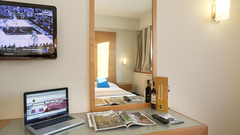 Imagen de la habitación del Hotel B&B Pisa. Foto 8