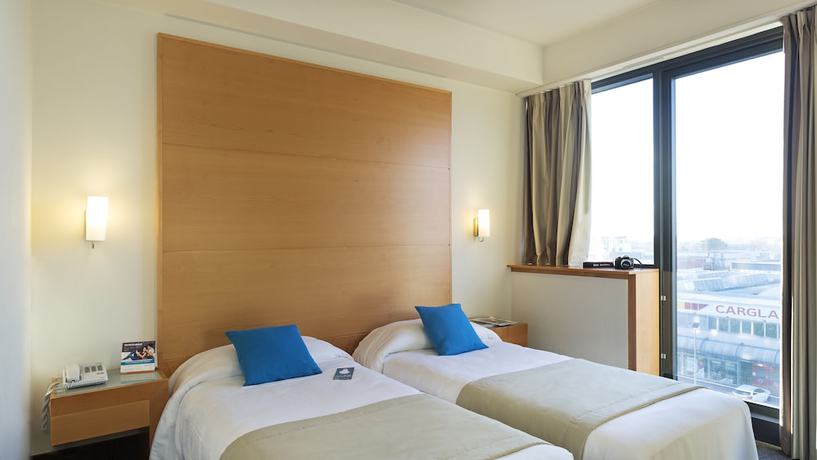 Imagen de la habitación del Hotel B&B Pisa. Foto 9