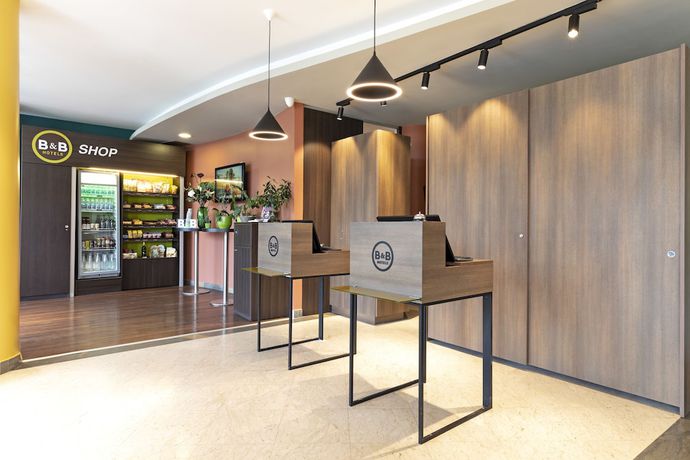 Imagen de los interiores del Hotel B&B Pisa. Foto 18