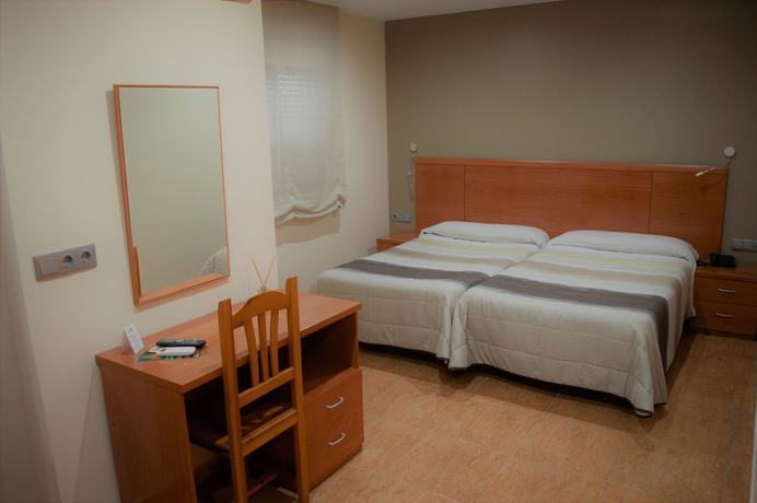 Imagen de la habitación del Hotel B&B Plasencia. Foto 3