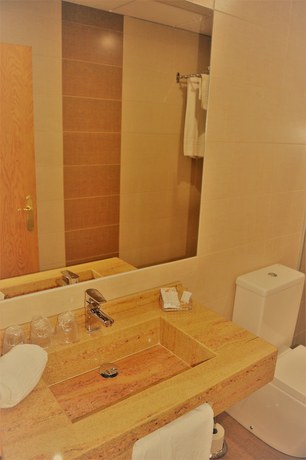 Imagen de la habitación del Hotel B&B Plasencia. Foto 7