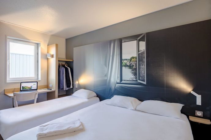 Imagen de la habitación del Hotel B&B Poitiers (1). Foto 12