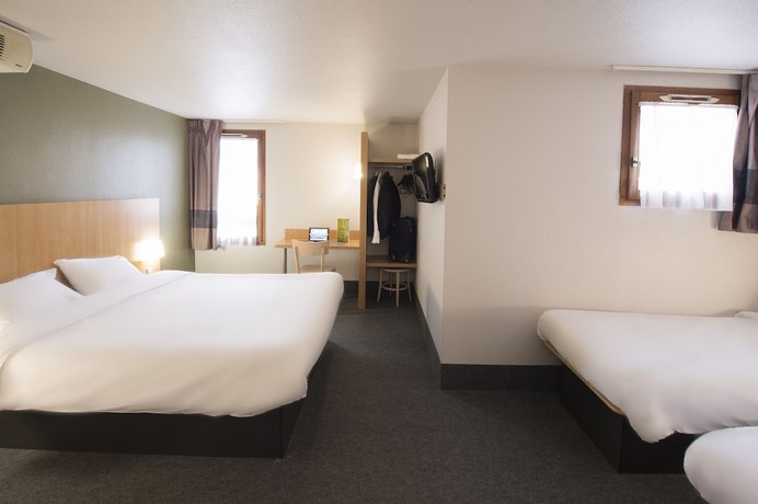 Imagen de la habitación del Hotel B&B Poitiers 3 Futuroscope. Foto 3