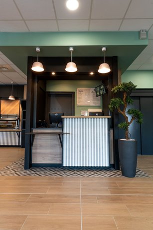 Imagen de los interiores del Hotel B&B Poitiers A&eacute;roport. Foto 14