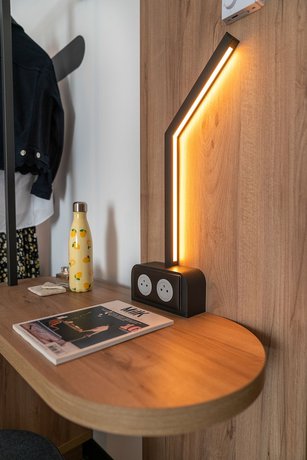 Imagen de la habitación del Hotel B&B Poitiers A&eacute;roport. Foto 8