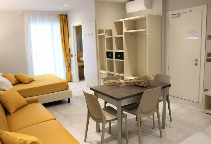 Imagen de la habitación del Hotel B&B Primrose Residence. Foto 20