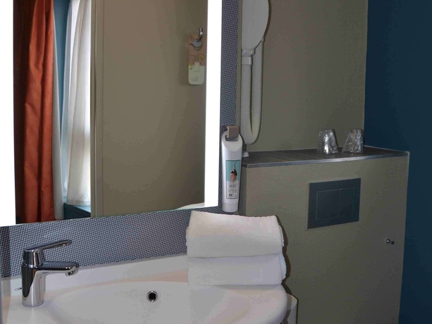 Imagen de la habitación del Hotel B&B Reims Centre Erlon. Foto 15