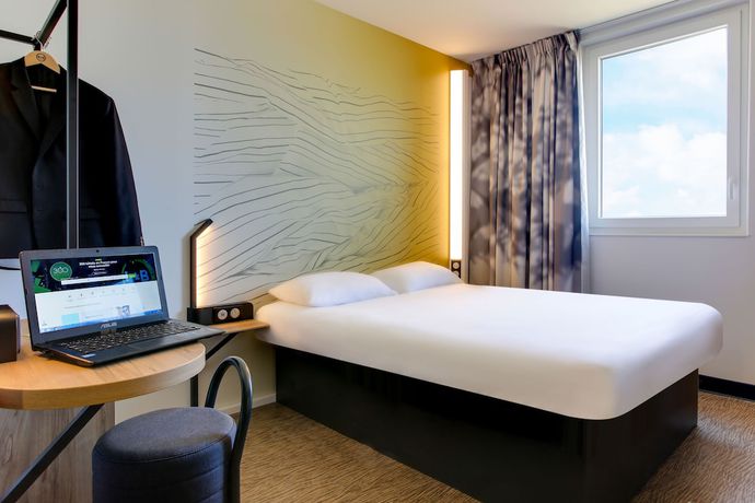 Imagen de la habitación del Hotel B&B Reims Croix Blandin. Foto 8