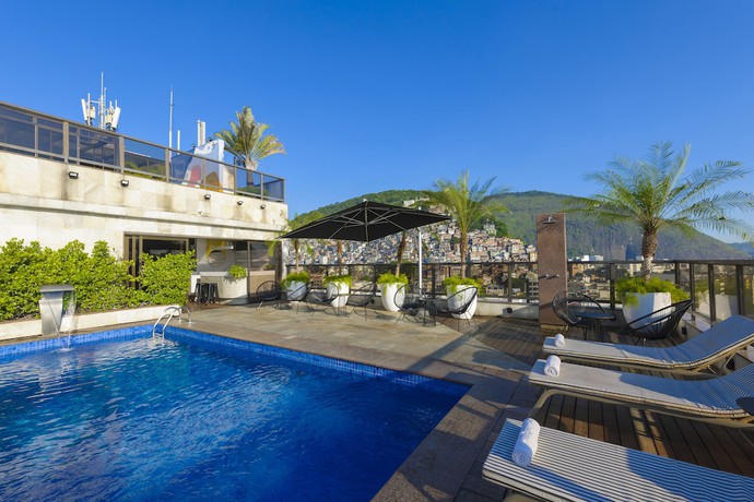 Imagen de la piscina del Hotel B&B Rio Copacabana Posto 5. Foto 20