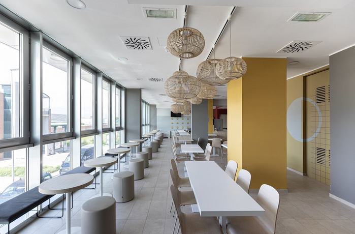 Imagen de los interiores del Hotel B&B Roma Fiumicino Aeroporto Fiera 2. Foto 10