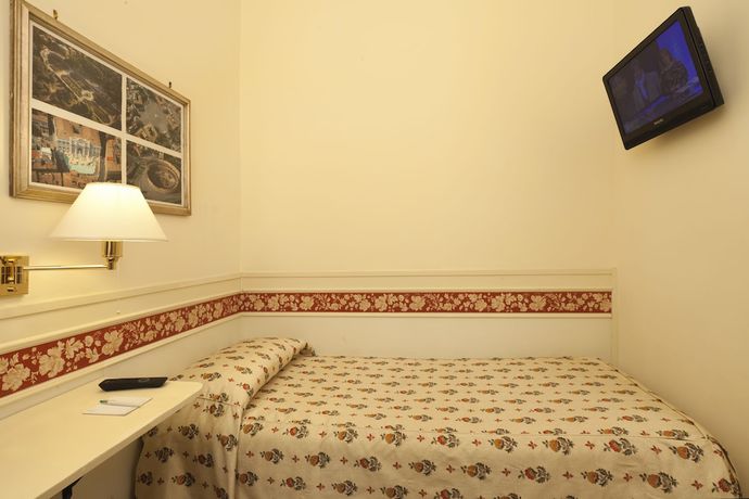 Imagen de la habitación del Hotel B&B Roma Italia Viminale. Foto 6