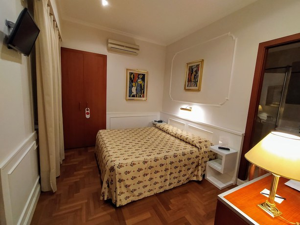 Imagen de la habitación del Hotel B&B Roma Italia Viminale. Foto 16