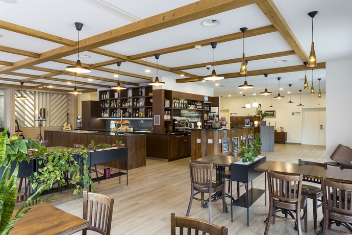 Imagen del bar/restaurante del Hotel B&B Rothrist Olten. Foto 4