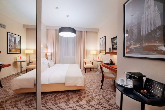 Imagen de la habitación del Hotel B&B Rzeszow Centrum. Foto 11