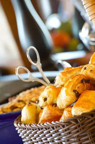 Imagen del bar/restaurante del Hotel B&B Saint Pierre en Faucigny Bonneville. Foto 2