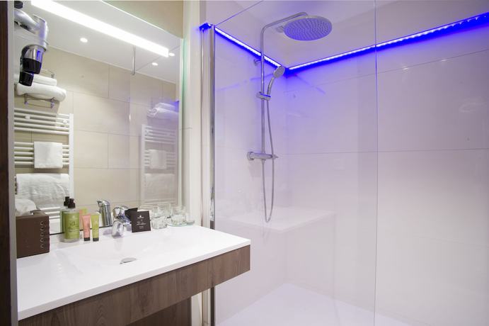 Imagen de la habitación del Hotel B&B Saint Pierre en Faucigny Bonneville. Foto 15