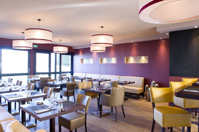 Imagen del bar/restaurante del Hotel B&B Saint Pierre en Faucigny Bonneville. Foto 7