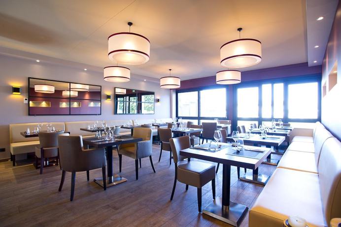 Imagen del bar/restaurante del Hotel B&B Saint Pierre en Faucigny Bonneville. Foto 10