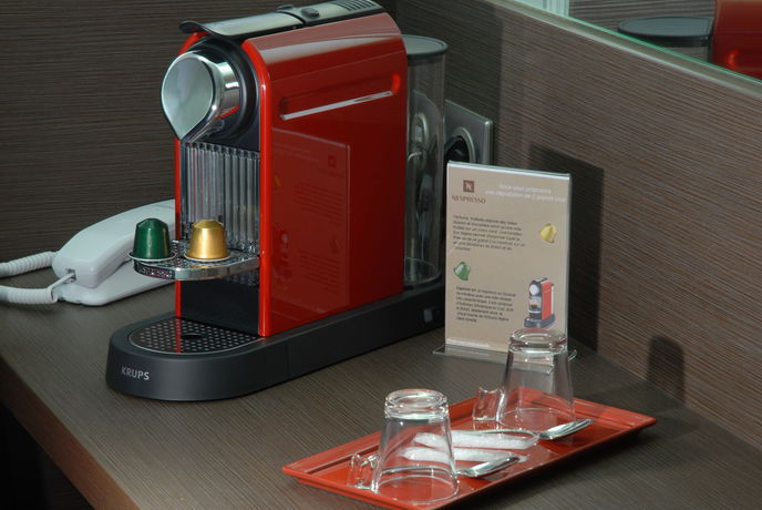 Imagen del bar/restaurante del Hotel B&B Saint-Avold Nord. Foto 7