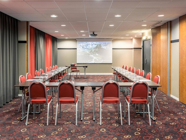 Imagen de los interiores del Hotel B&B Saint-Quentin-en-Yvelines Centre Gare 4 étoiles. Foto 13