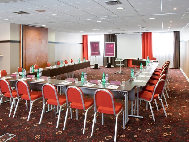 Imagen de los interiores del Hotel B&B Saint-Quentin-en-Yvelines Centre Gare 4 étoiles. Foto 15