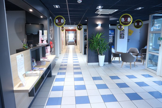Imagen de los interiores del Hotel B&B Saint-jean De Maurienne. Foto 19