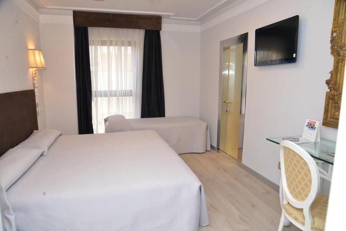 Imagen de la habitación del Hotel B&B Salamanca Centro Artheus. Foto 18
