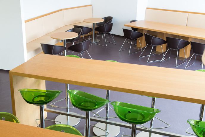 Imagen del bar/restaurante del Hotel B&B Salzburg-süd. Foto 3