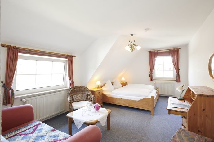 Imagen de la habitación del Hotel B&B Sauerland TCF. Foto 12