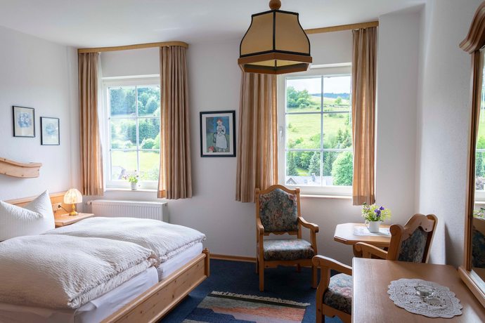 Imagen de la habitación del Hotel B&B Sauerland TCF. Foto 18