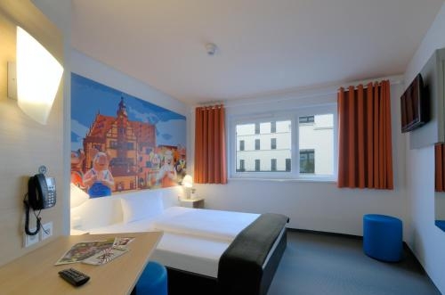 Imagen de la habitación del Hotel B&B Schweinfurt-city. Foto 7