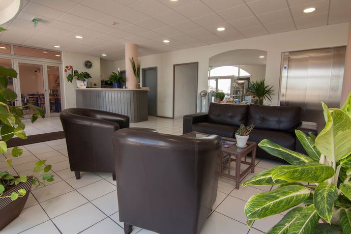 Imagen de los interiores del Hotel B&B Sète Centre Gare. Foto 19