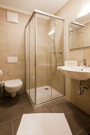 Imagen de la habitación del Hotel B&B Sonneck. Foto 10