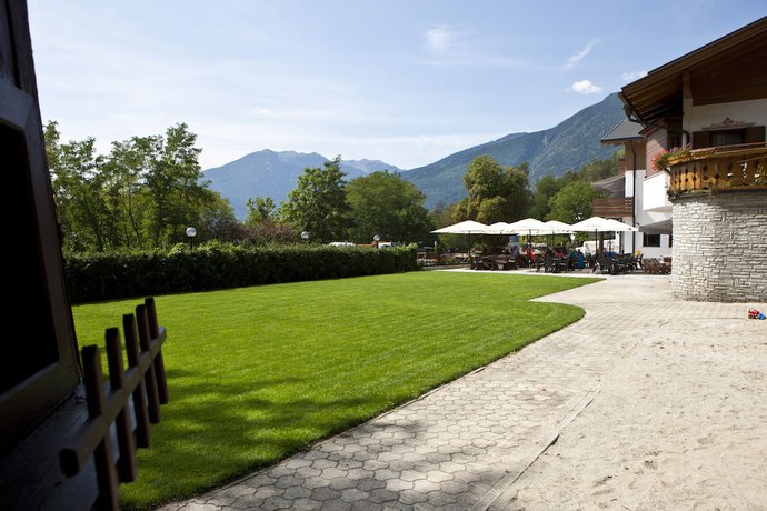 Imagen de los exteriores del Hotel B&B Sonneck. Foto 16