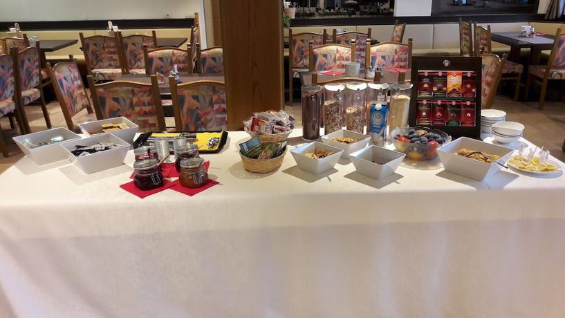 Imagen del bar/restaurante del Hotel B&B Sonneck. Foto 6