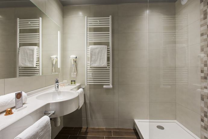 Imagen de la habitación del Hotel B&B Strasbourg Nord Schiltigheim Lac. Foto 12