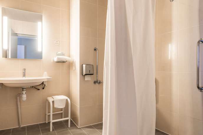 Imagen de la habitación del Hotel B&B Strasbourg Sud Ostwald. Foto 9