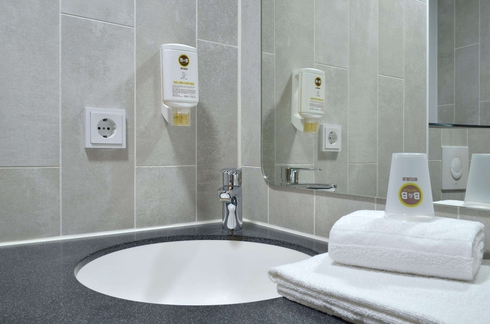 Imagen de la habitación del Hotel B&B Stuttgart-Vaihingen. Foto 16