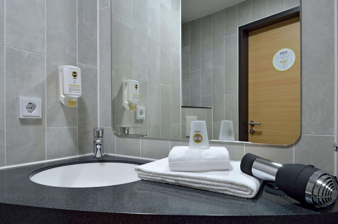 Imagen de la habitación del Hotel B&B Stuttgart-Vaihingen. Foto 17