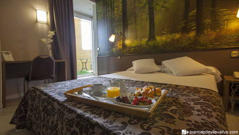 Imagen de la habitación del Hotel B&B Tarragona Centro Urbis. Foto 7