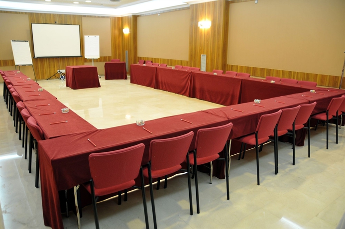 Imagen de los interiores del Hotel B&B Tarragona Valls. Foto 13