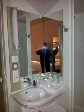 Imagen de la habitación del Hotel B&B Thionville Yutz A31. Foto 5