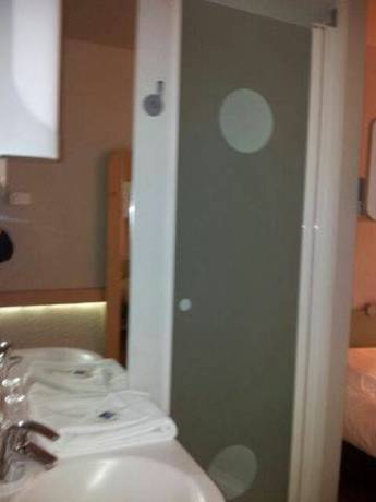 Imagen de la habitación del Hotel B&B Thionville Yutz A31. Foto 12