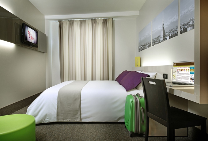 Imagen de la habitación del Hotel B&B Torino. Foto 5