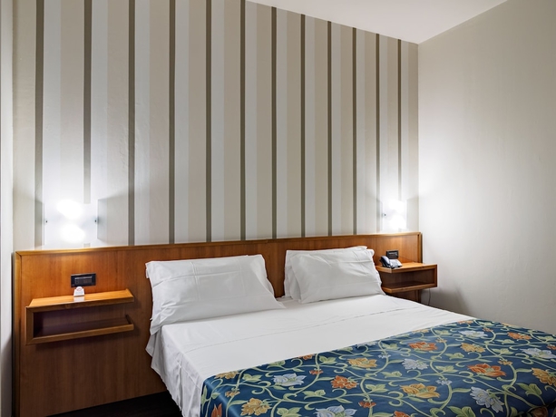 Imagen de la habitación del Hotel B&B Torino President. Foto 15